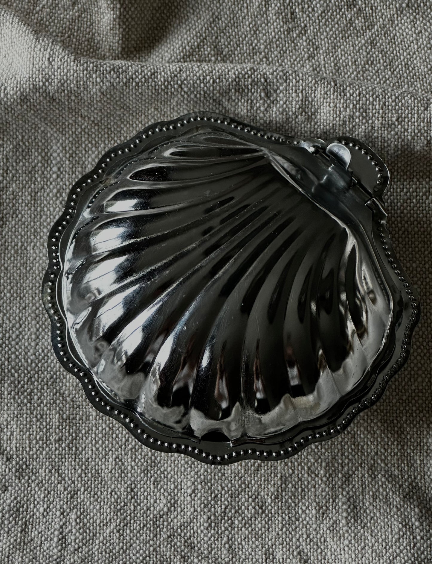 Chrome Clam Shell Butter Dish