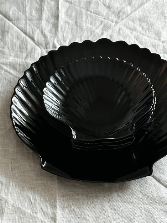 Black Shell Shaped Plates - By Arcoroc France (5 PC)