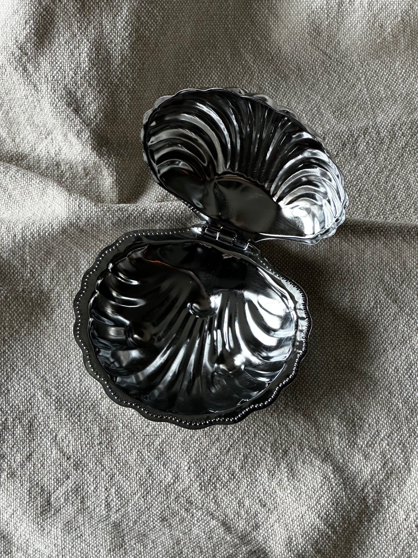 Chrome Clam Shell Butter Dish