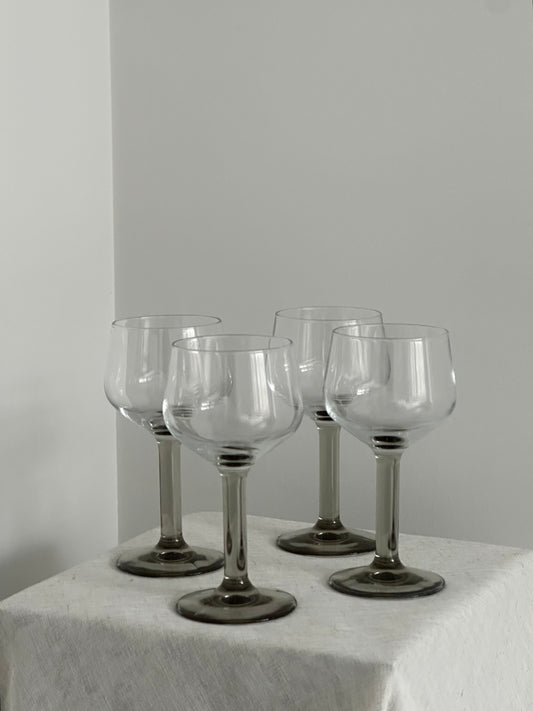 Smoked Stem Vintage wine glasses (Set of 4)