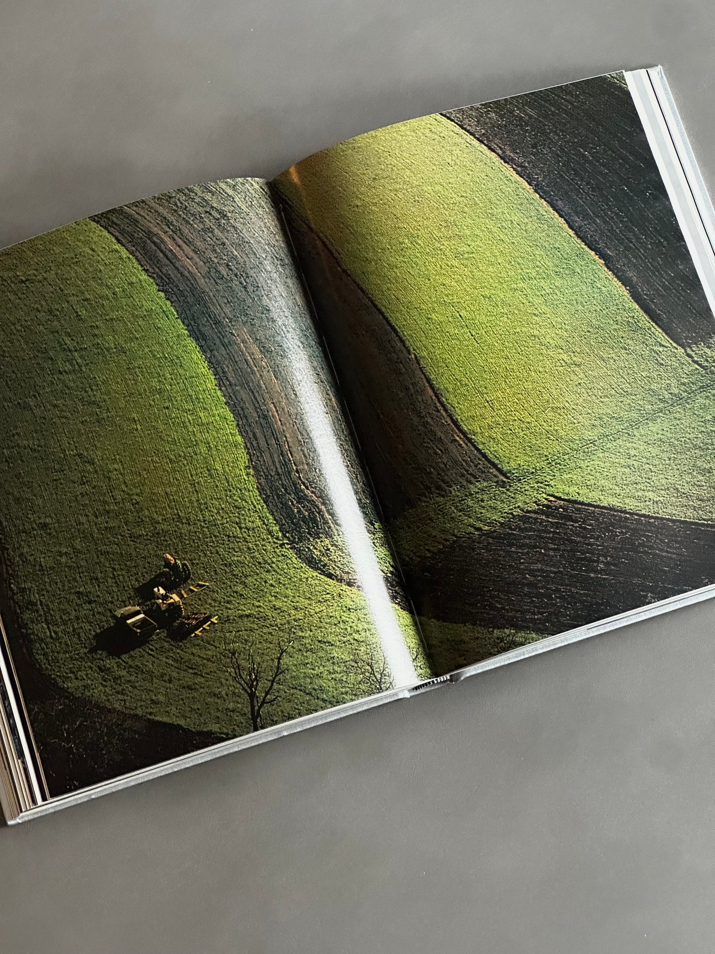 Images Of The World - Photography At The National Geographic book, 1981