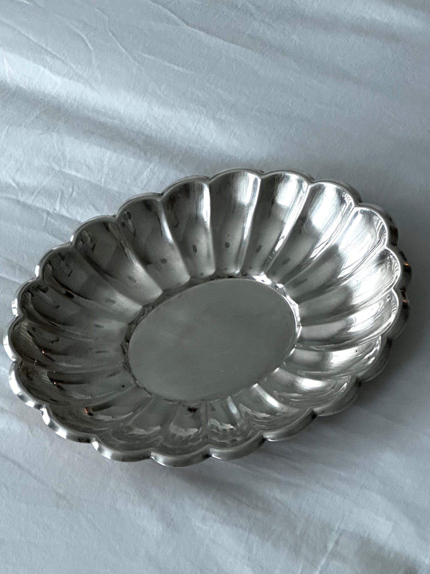 Vintage Oval Scalloped Bowl