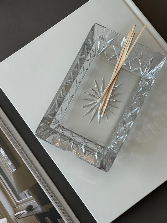 Rectangular crystal catchall