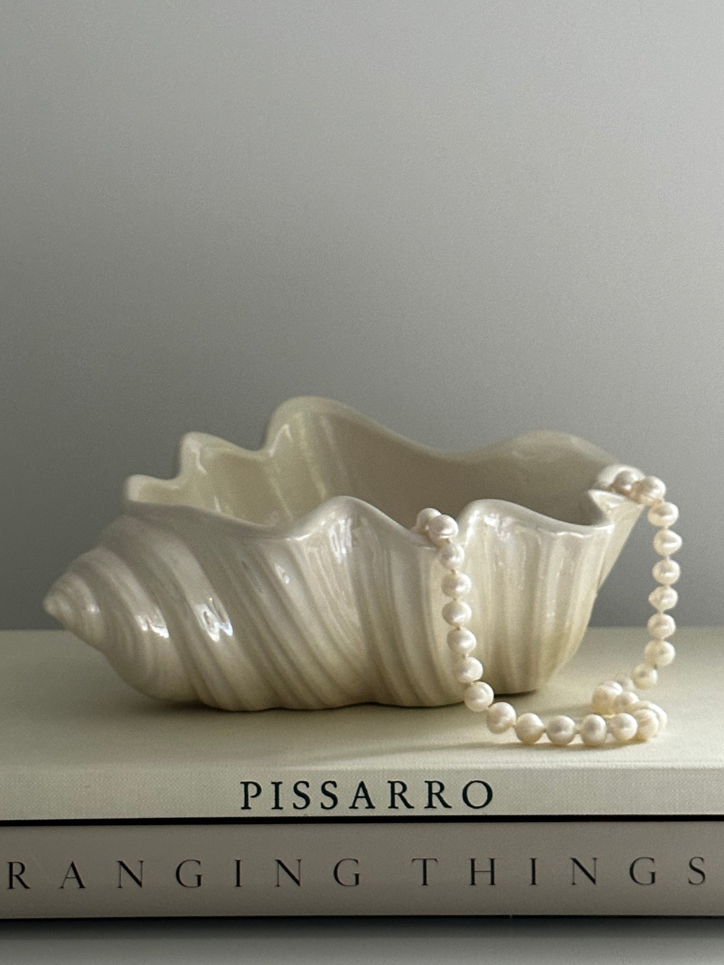 Vintage ceramic seashell catchall