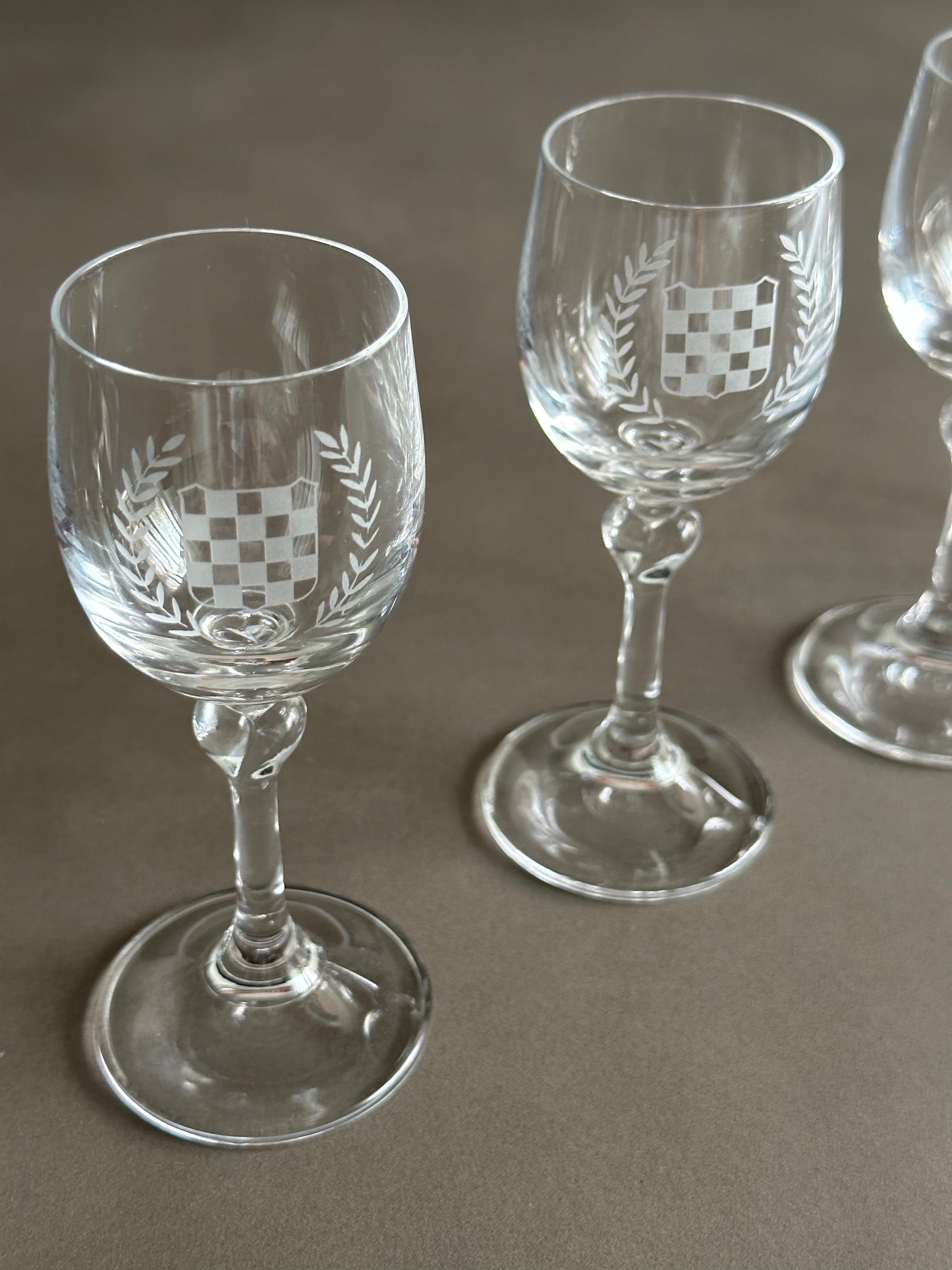 Vintage crystal aperitif glasses (set of 4)