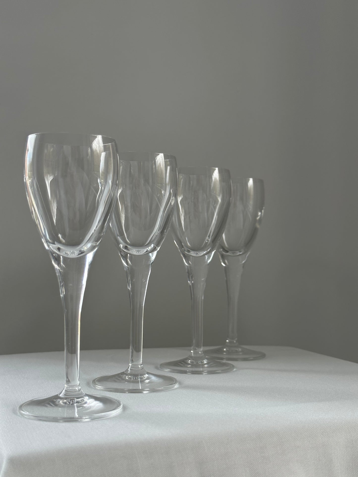 Vintage crystal aperitif glasses (set of 4)