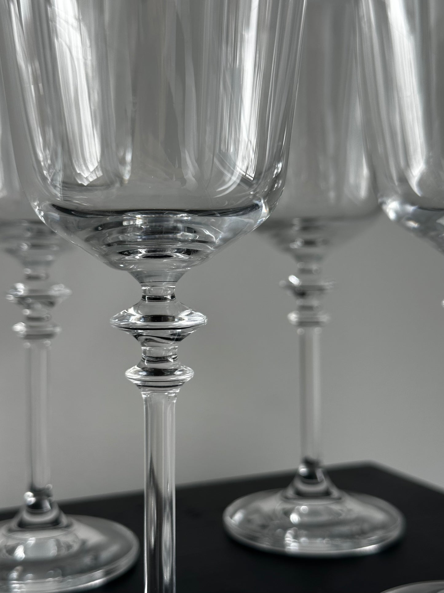 Crystal wine glasses (set of 4)