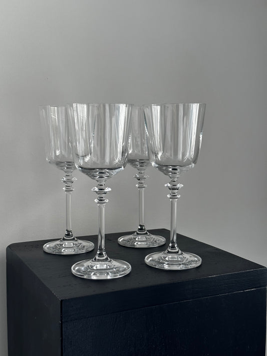 Crystal wine glasses (set of 4)